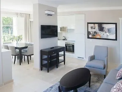 Hotel Hilton Grand Vacations Hgvc At Borgo Alle Vigne 4*